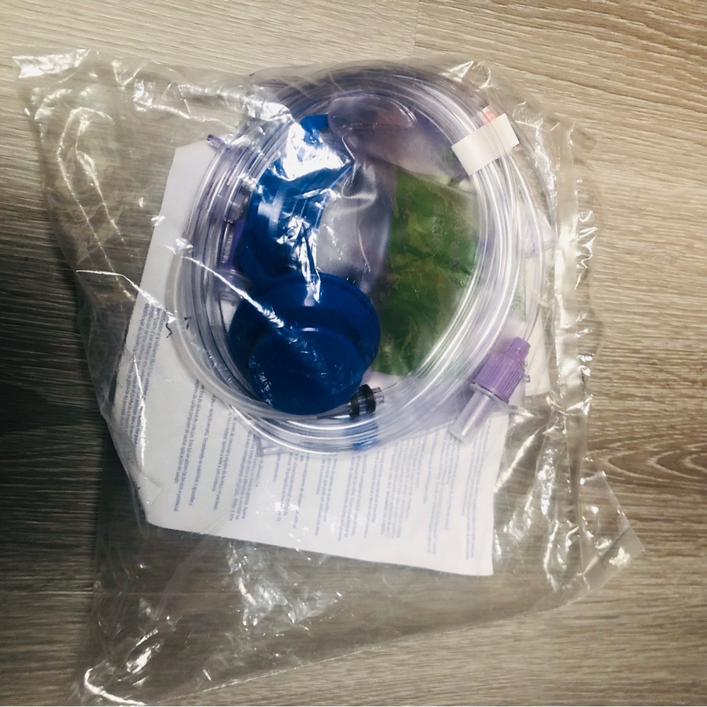 2 Covidien Kangaroo Epump ENPlus Spike With Flush Bag